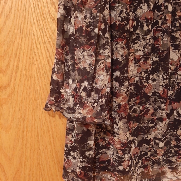 CJ Banks Smocking Top Size 1X - Picture 2 of 15